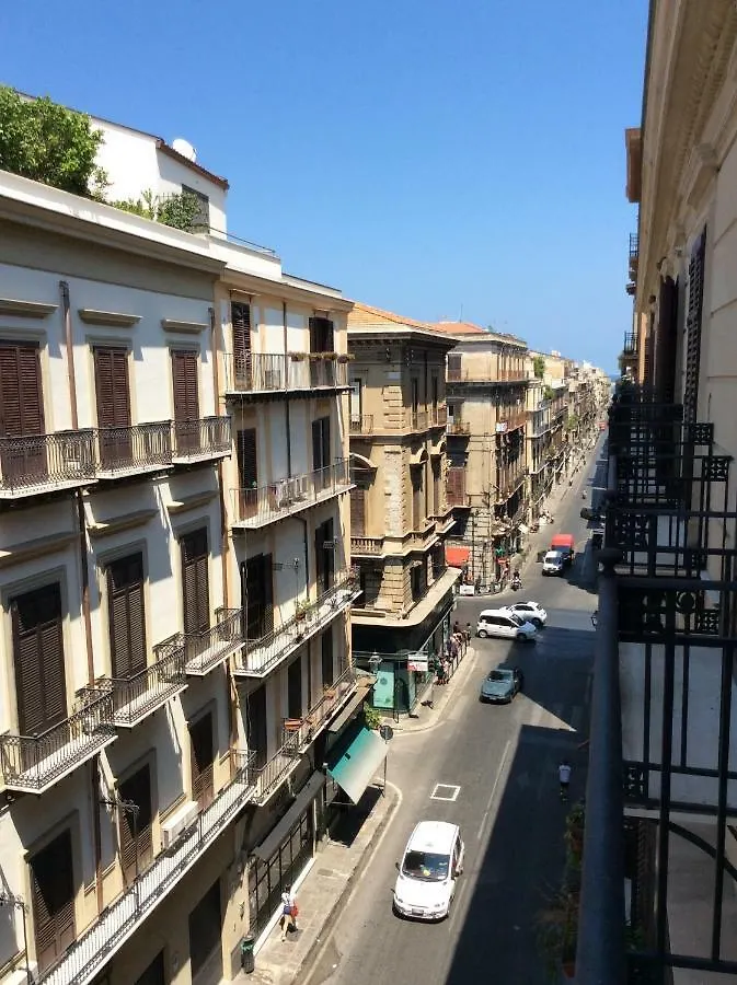 Apartment Appartamento Palazzo Pace Al Cassaro Palermo Italy